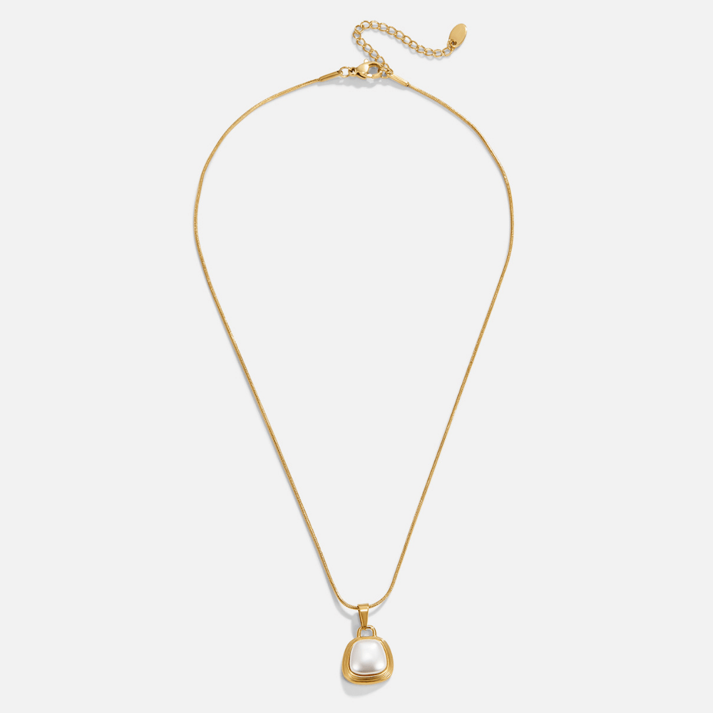 Ivory Pearl Pendant Necklace