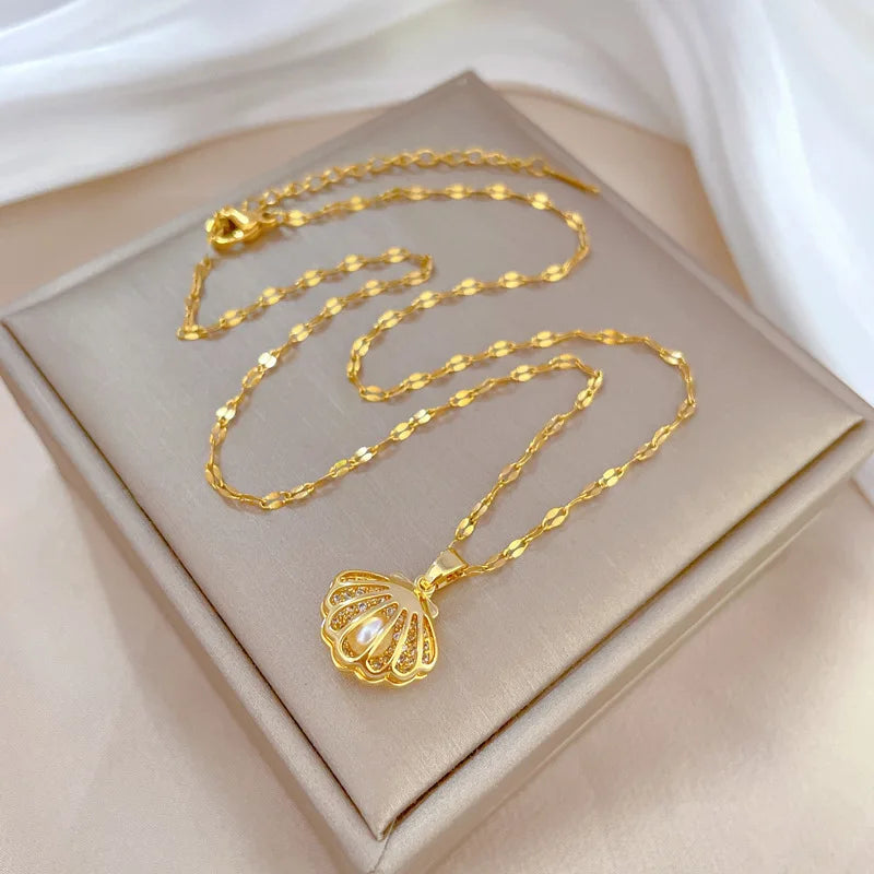 Waikiki Shell Necklace